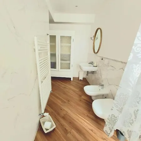 Apartamento Casa Viaemilia *