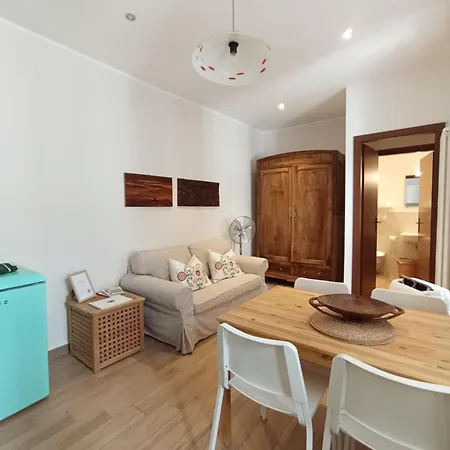 Casa Viaemilia Appartement *